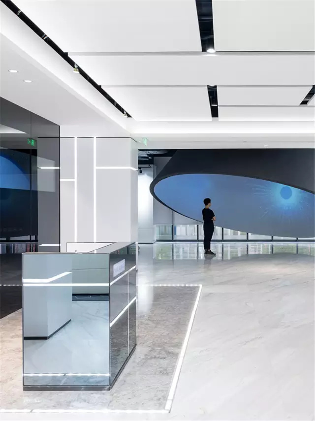 光影變幻·匠心精品 萬科御河硅谷企業公館，科技感與人文溫度的交融